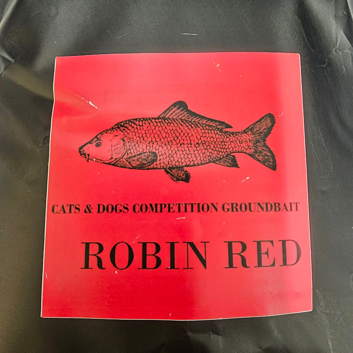 Cats and Dogs Robin Red Groundbait